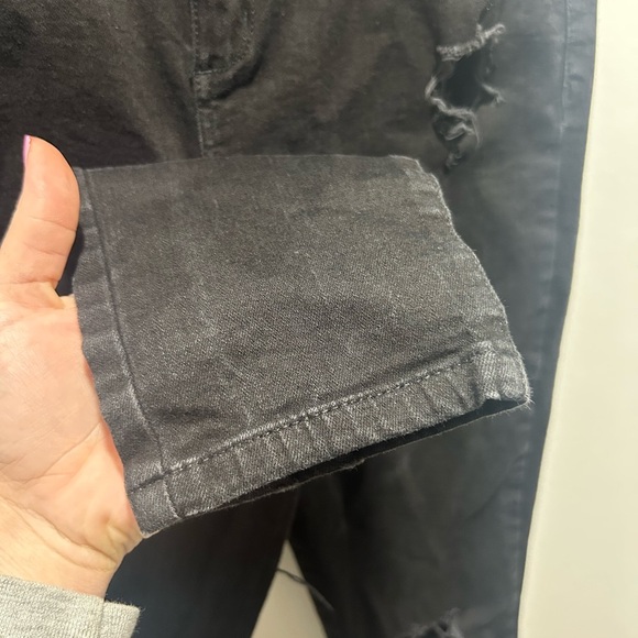 DYNDNM KATE, size 31, black distressed jeans, skinny leg, stretchy - Picture 2 of 6
